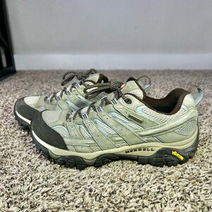 Merrell Moab Hiking Walking Shoes Women’s Size 8.5 Vibram Soles Wtpf Dusty Olive